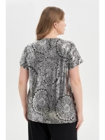 Блузка нарядная блестящая большого размера