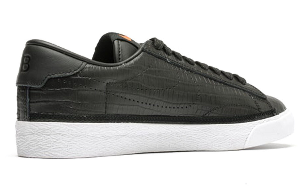 Кроссовки Fragment Design X Nike Tennis Classic (Женская размерная сетка)