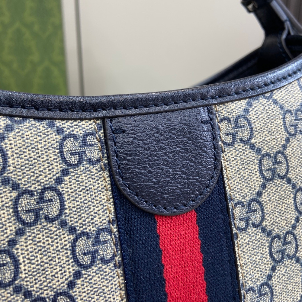 Gucci Ophidia GG Small Shoulder Bag 23 cm