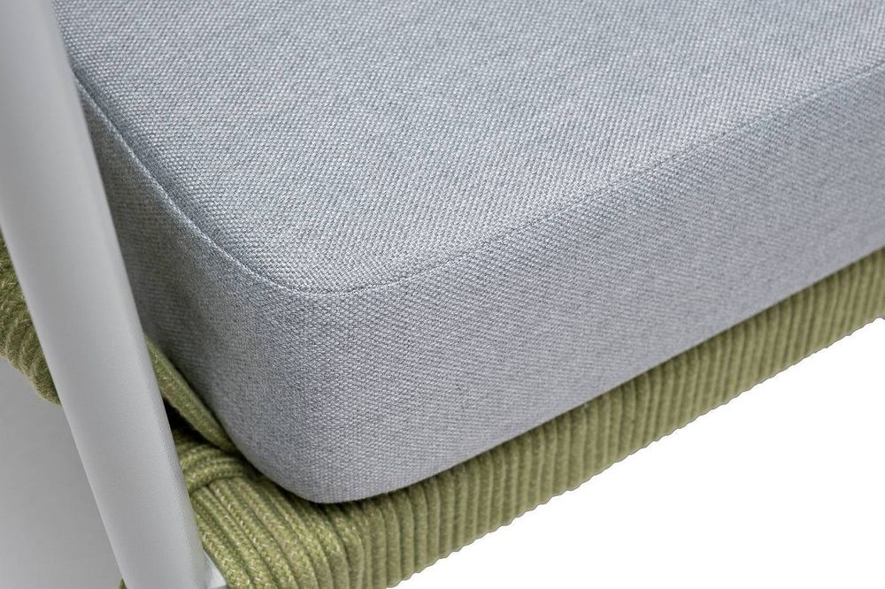 "Диего" диван 2-местный плетеный из роупа, каркас алюминий светло-серый (RAL7035) муар, роуп салатовый меланж круглый, ткань светло-серая