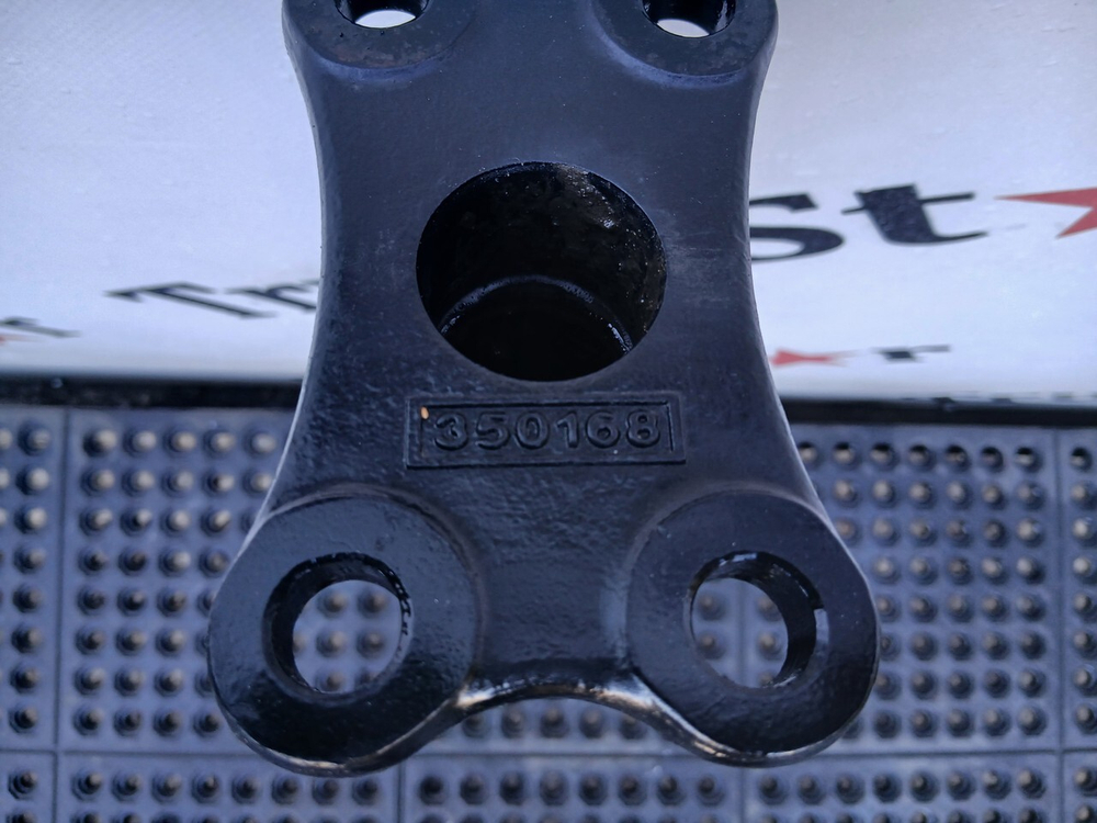 Кронштейн крыла заднего 2022г.