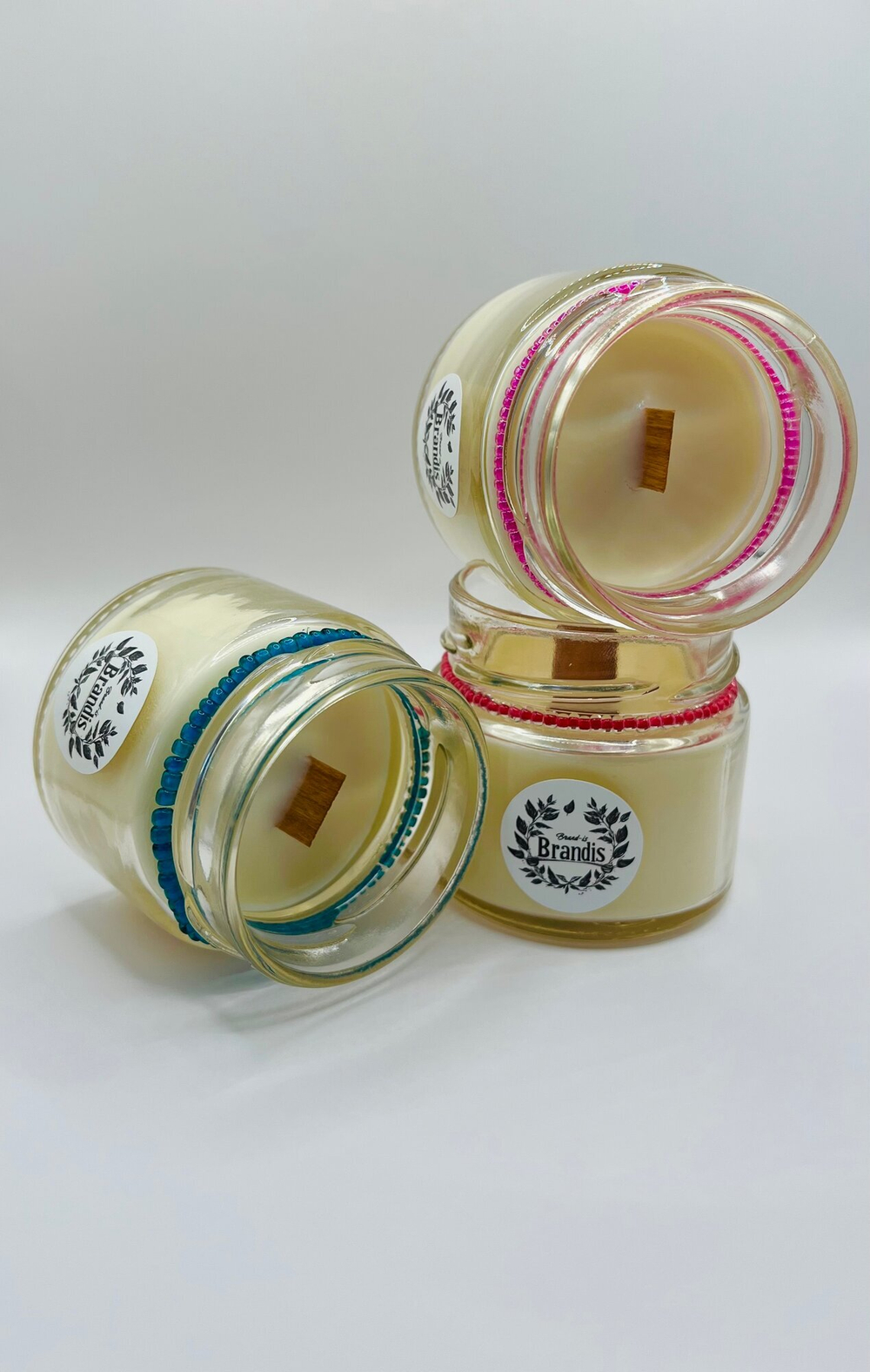 Свеча Brand-Is "Малина и Зелень", ароматическая, соевая, в стеклянном подсвечнике