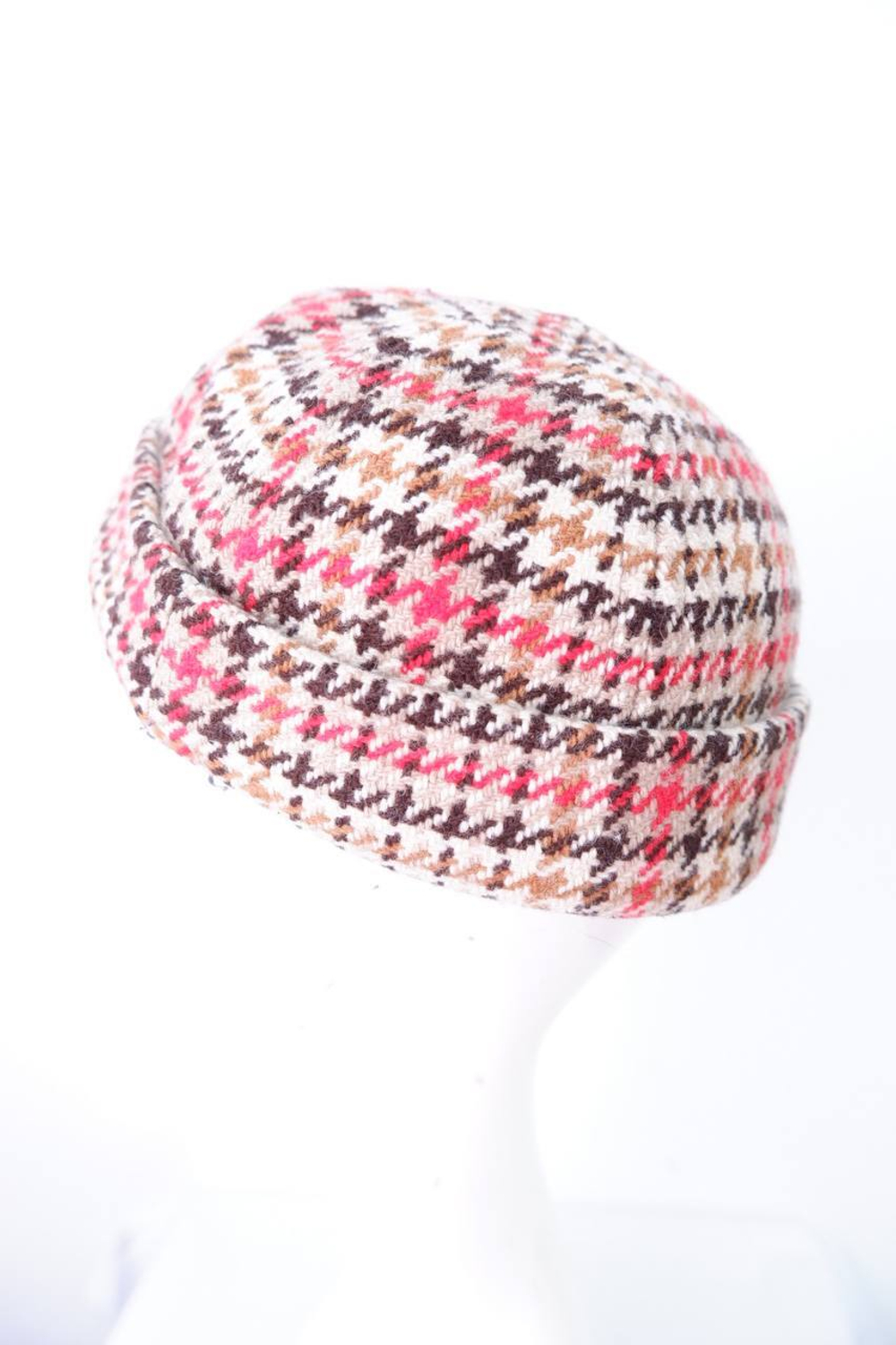 Шапка a t't'' в клетку