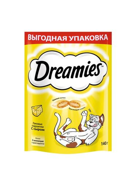 Лакомство Dreamies для кошек лакомые подушечки с сыром 140 г