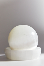 Шар из селенита XL