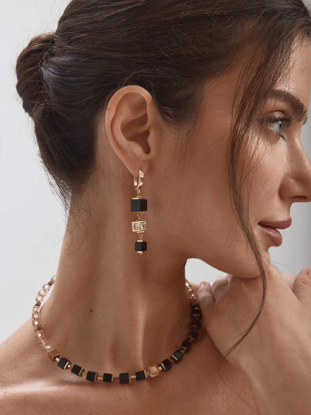 91000290 Колье Роман с камнем