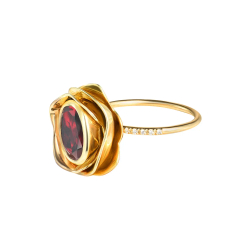 кольцо роза с гранатом