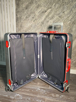 Чемодан Rimowa
