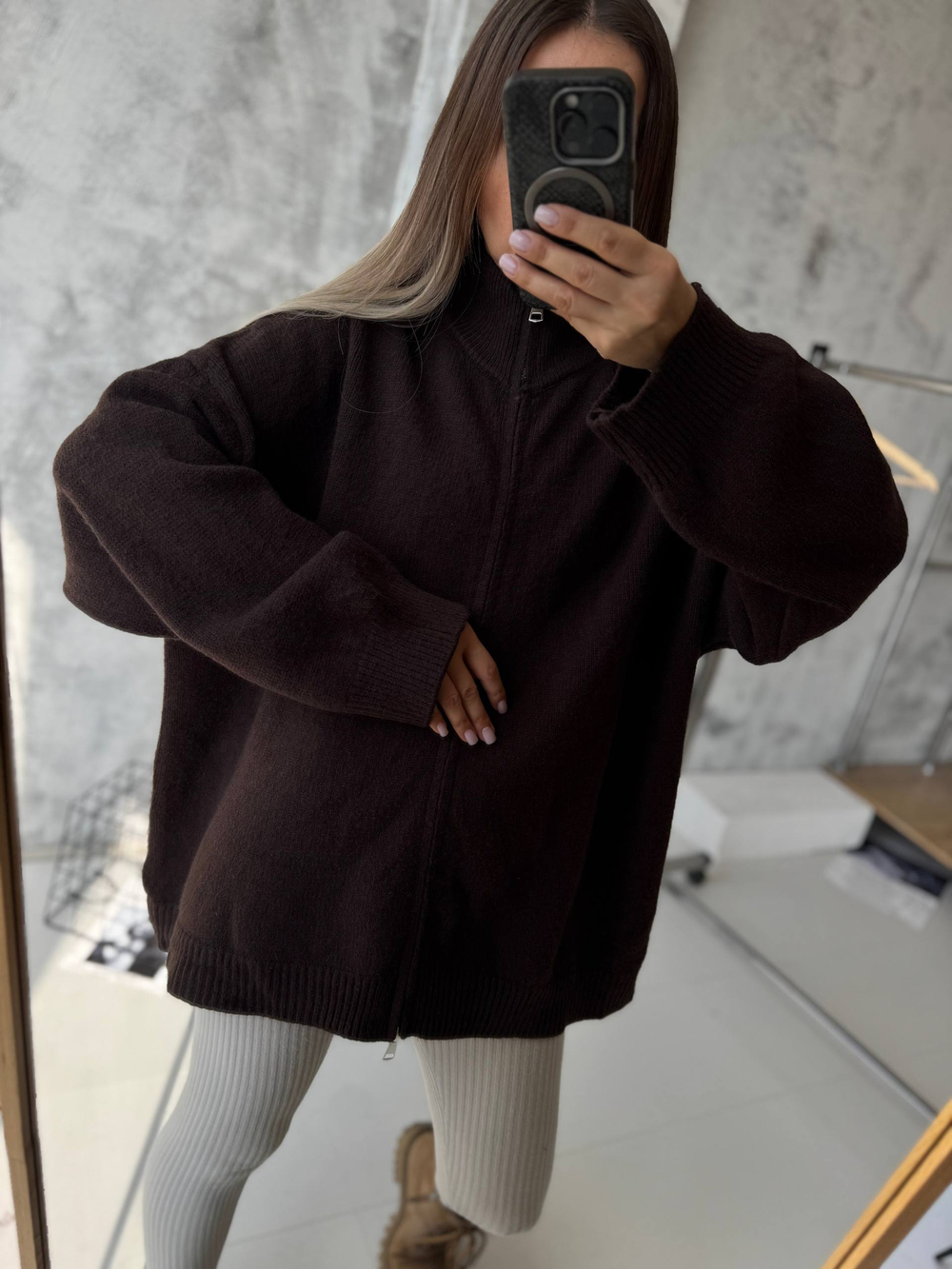 Свитер жен. 670 шок.