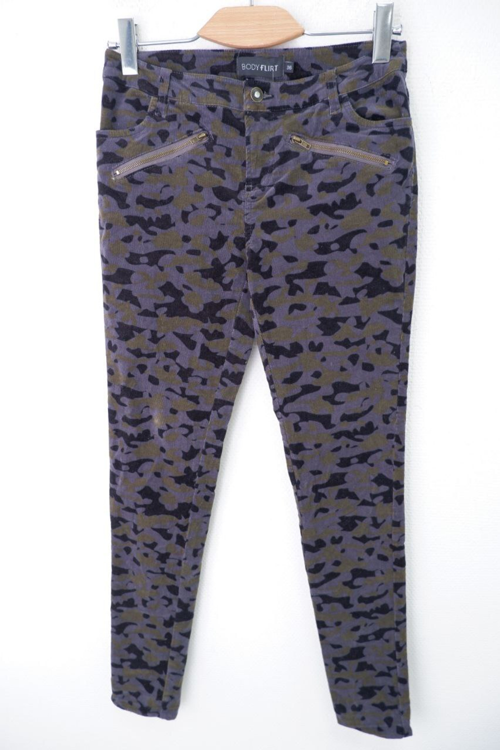 Штаны Body Flirt пятнистые 42 размер