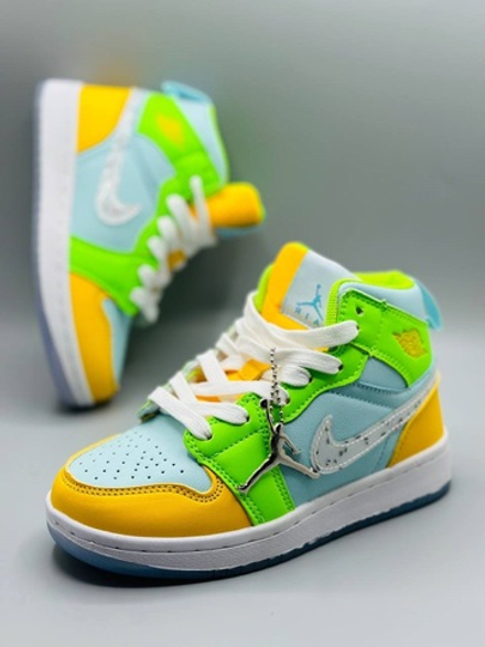 Детские высокие кожаные кроссовки Nike Air Jordan 1