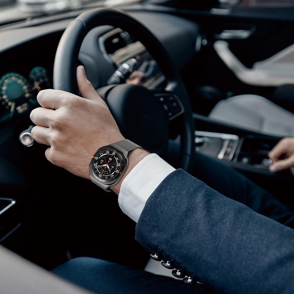 Ремешок из нержавеющей стали серого цвета от Dux Ducis для смарт часов Samsung Watch Ultra 47MM, серия Milanese Series (миланская петля)