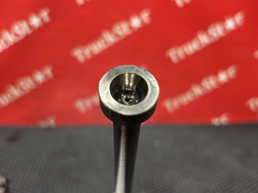 Штанга толкателя впускного клапана 2019г.