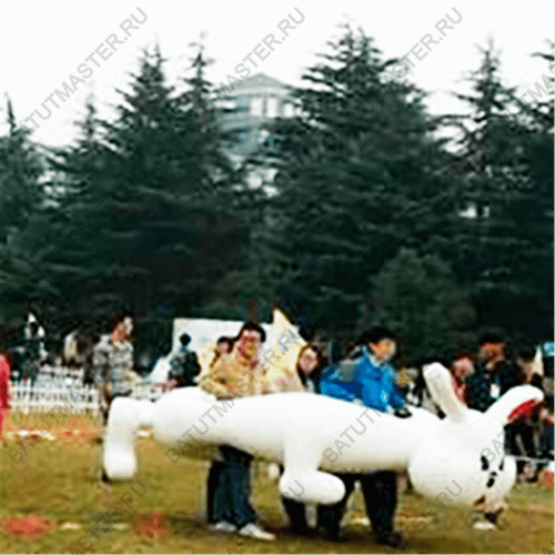 Надувная командная игра "Верхом на зайце"