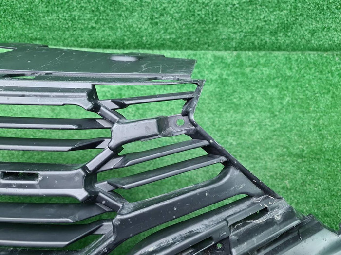 Бампер передний Lada Vesta (2022-н.в.) Cross