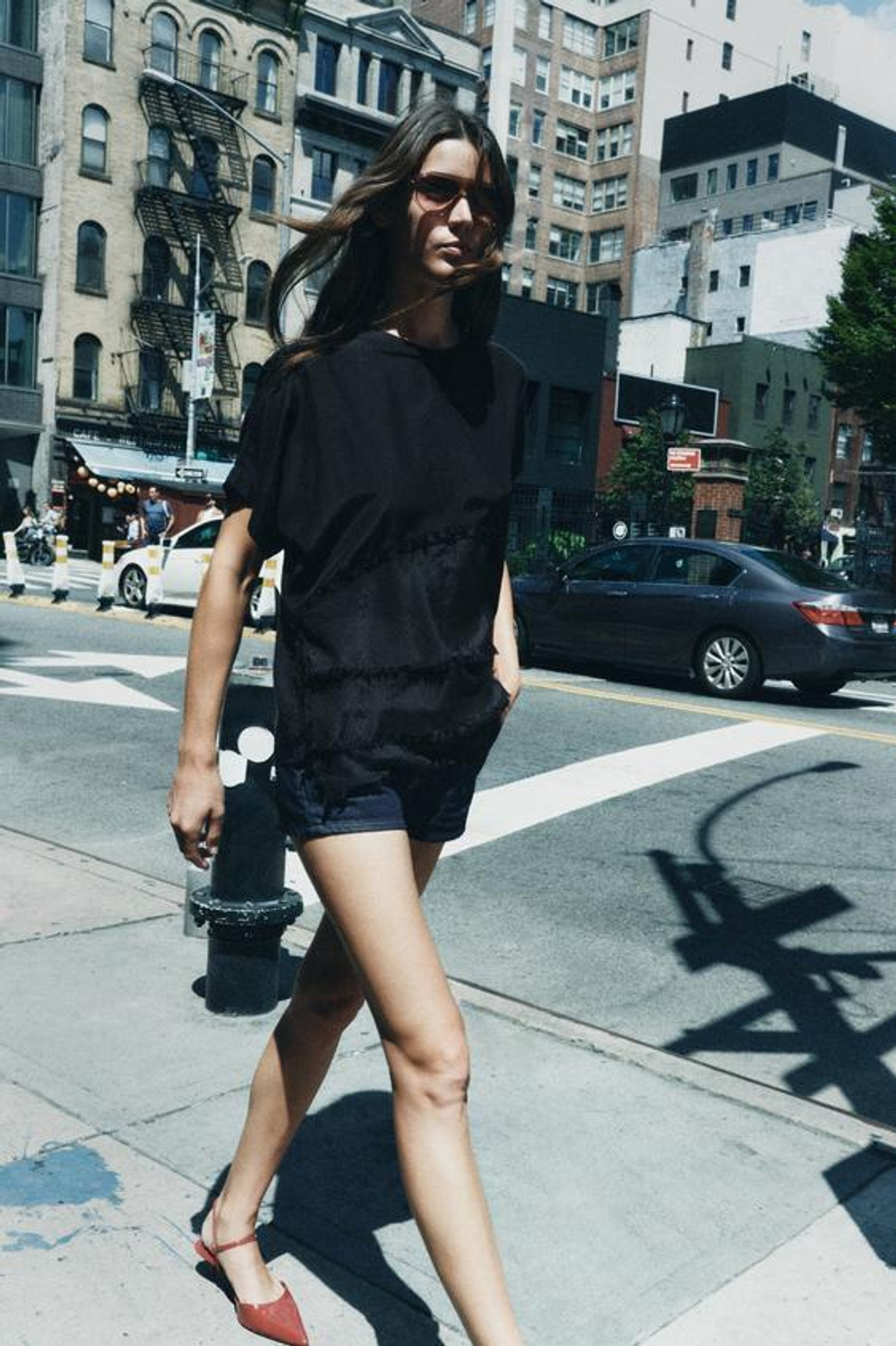 ZARA ТОП С ВОЛАНАМИ И НЕОБРАБОТАННЫМ И КРОМКАМИ — ZW COLLECTION, ЧЕРНЫЙ