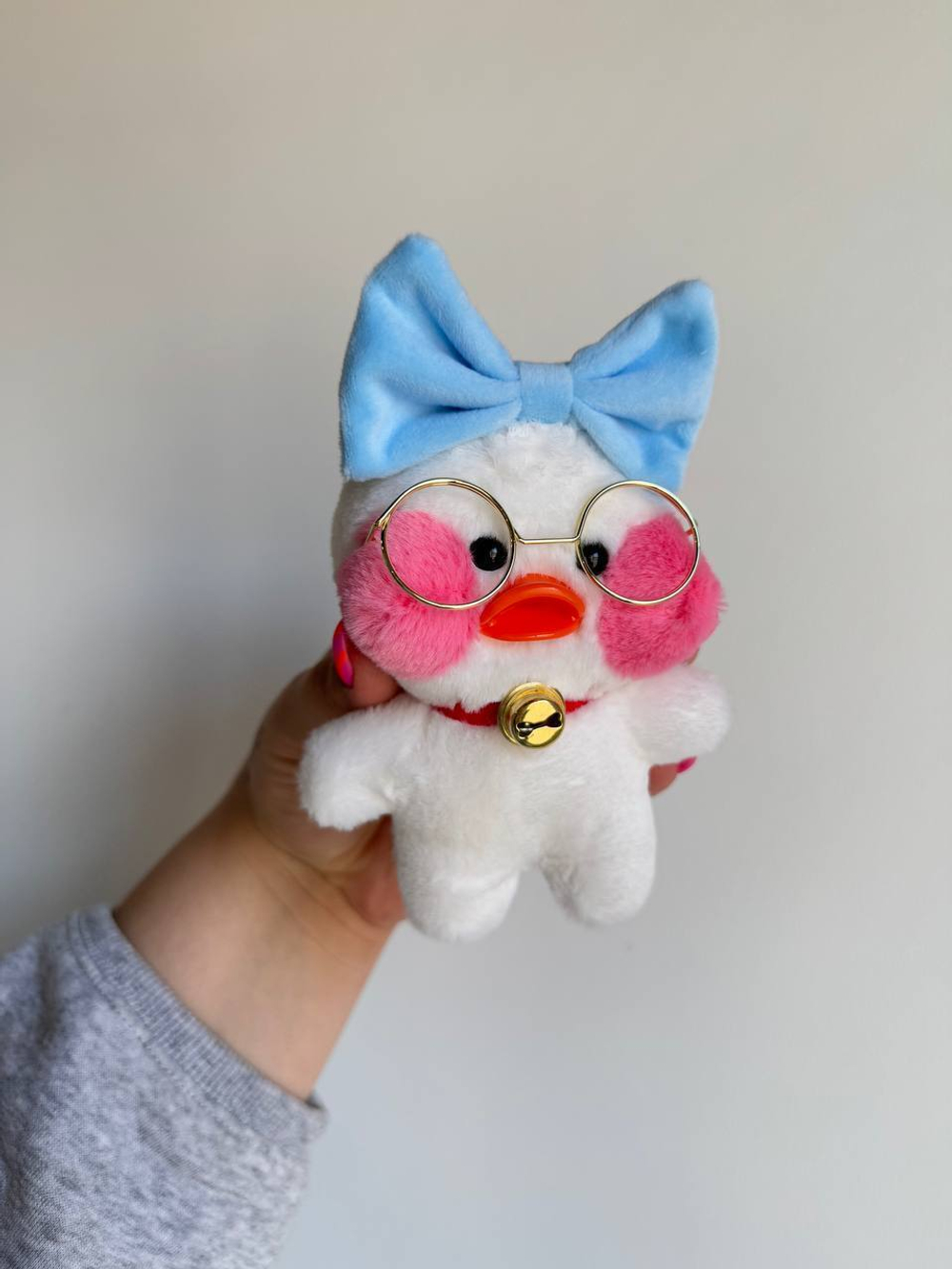 Брелок утка в очках