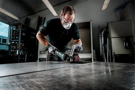 Шлифмашина щеточная сетевая METABO SE 17-200 RT 602259000