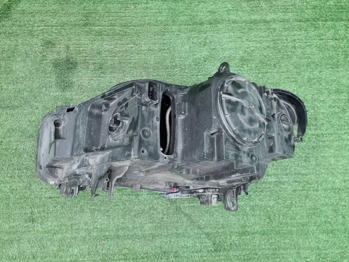 Фара правая BMW X5 F15, X6 F16 (2013-2018) ксенон