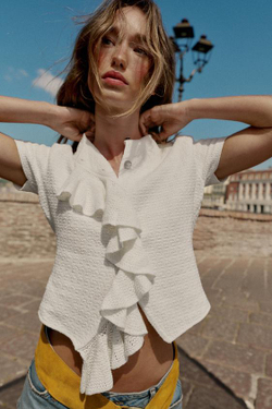 ZARA КАРДИГАН С ВОЛАНАМИ И КОРОТКИМИ РУКАВАМИ, БЕЛЫЙ