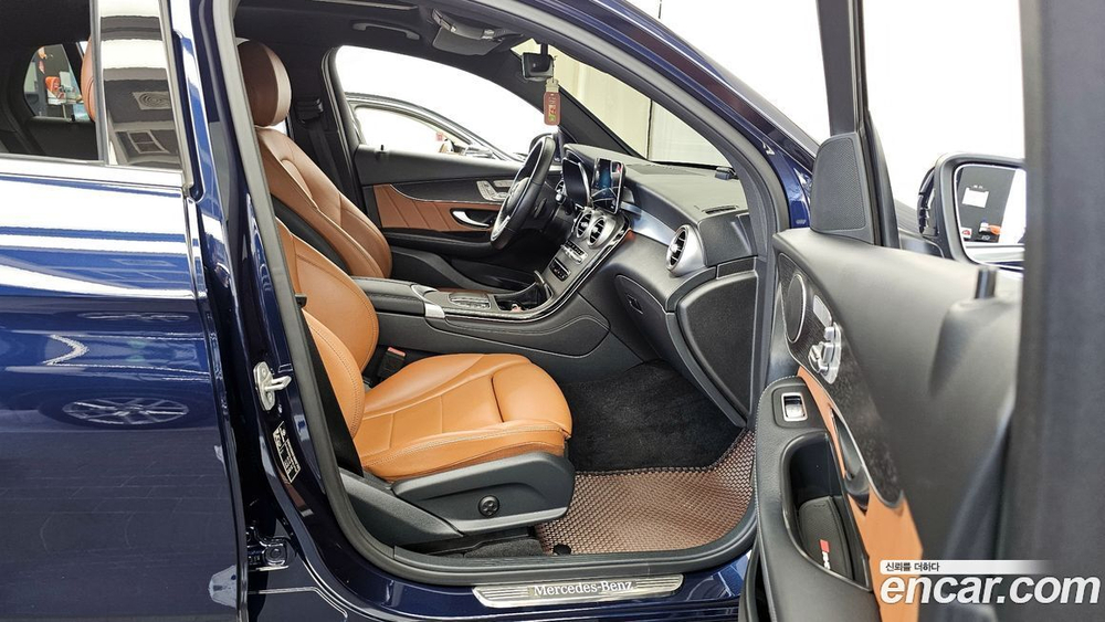 Mercedes-Benz GLC-Class X253 GLC300e 4MATIC Coupe (12.2020)