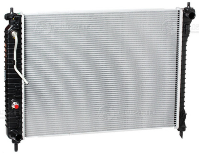 LRc 05157 -  Радиатор охлаждения для автомобилей Captiva/Antara (06-) AT