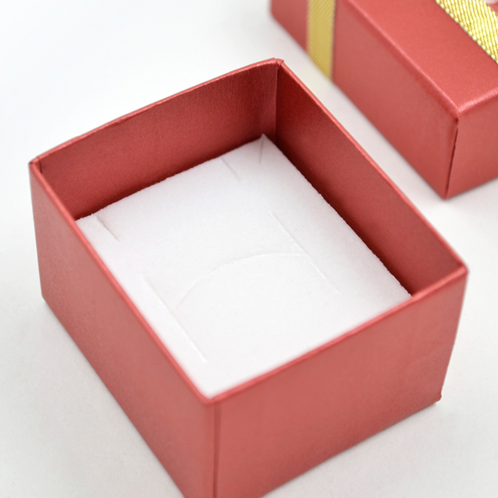 Подарочный прямоугольный футляр для кольца