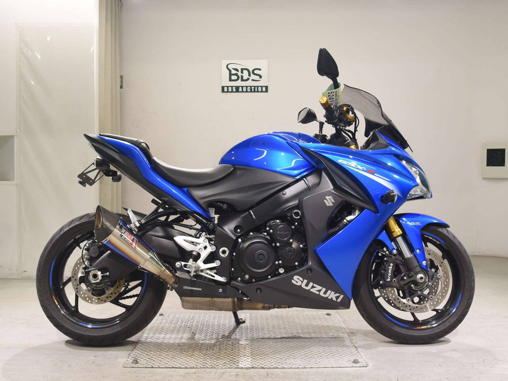 Suzuki GSX-S1000F 049278