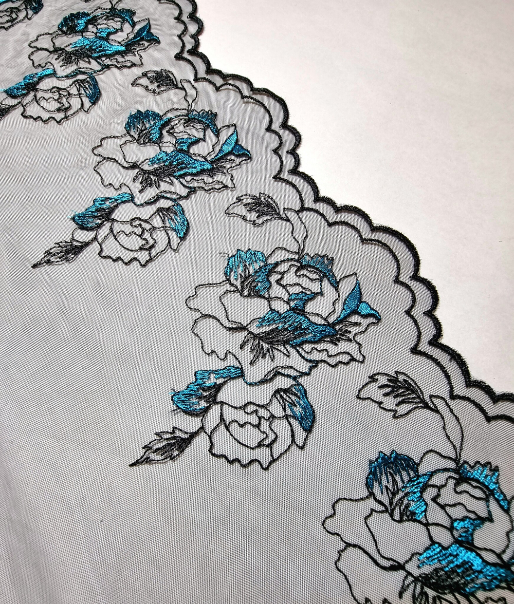 Вышивка на сетке черный/бирюза К045 левая