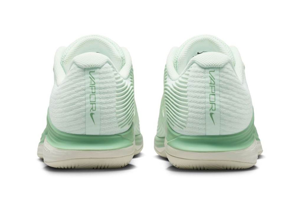 Женские теннисные кроссовки Nike Zoom Vapor 12 - barely green/coconut milk steam