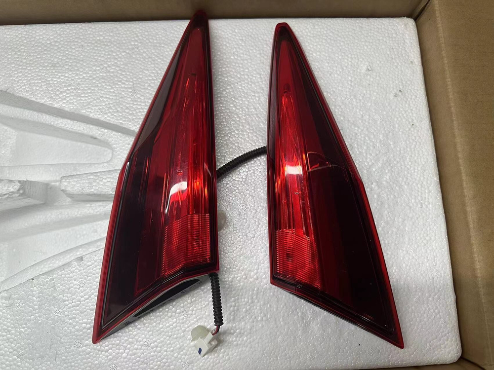 Задний правый фонарь для Honda Civic 2016-2021, оригинал,