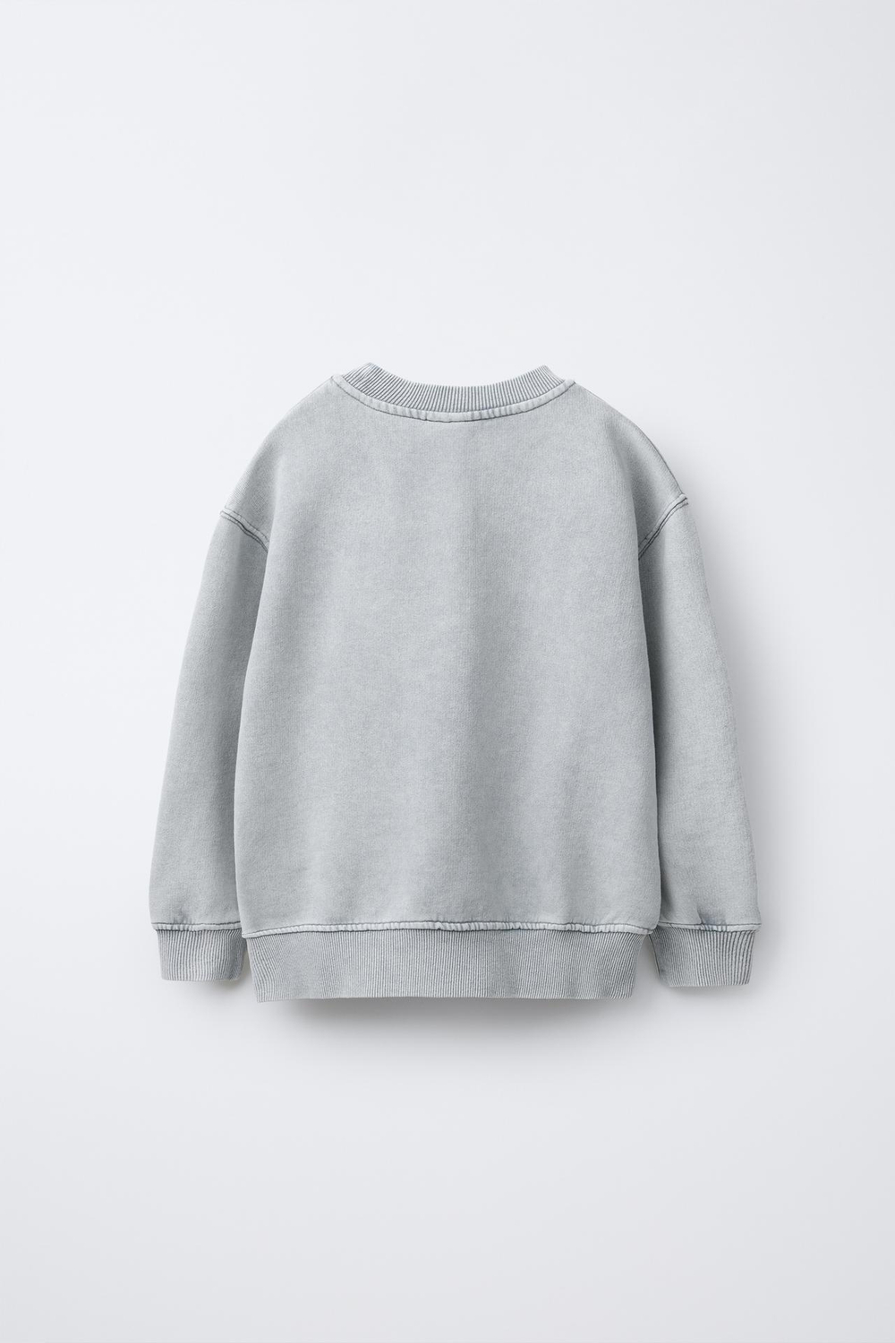 ZARA ТОЛСТОВКА С ЭФФЕКТОМ ПОТЕРТОСТИ И ПРИНТОМ LILO & STITCH © DISNEY, АНТРАЦИТОВО-СЕРЫЙ