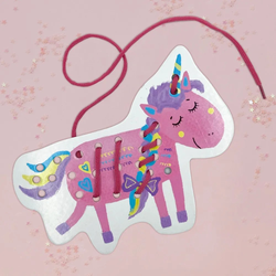 Игра-шнуровка "Единорог"