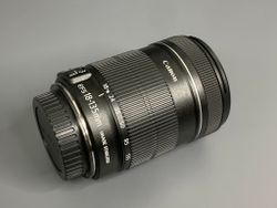 Canon EF-S 18-135mm 3.5-5.6 IS