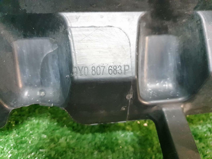 Решетка переднего бампера Porsche Cayenne 3 17-23