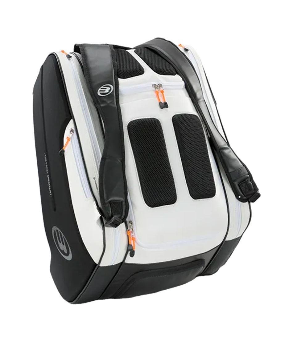 Сумка для падел Bullpadel Hack Black-White 2025 – термозащита и профессиональный комфорт