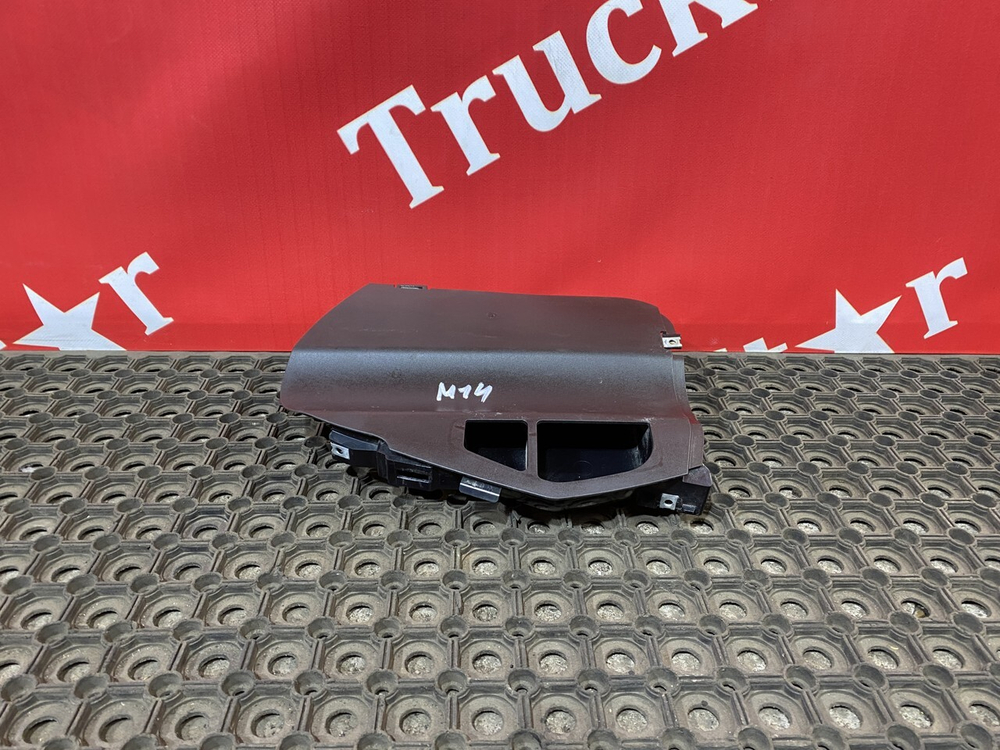 Накладка на торпедо 2017г