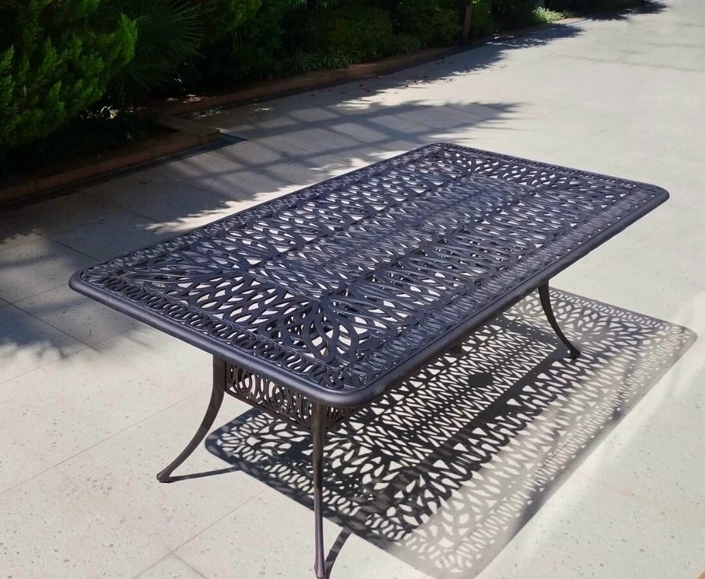 Обеденная группа из литого алюминия Louis VIII