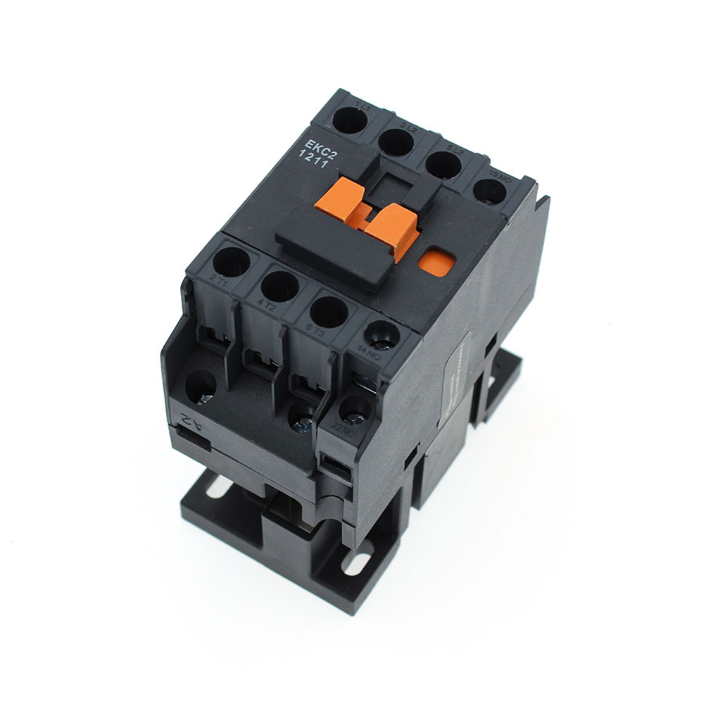 Контактор 12А (1 шт.)