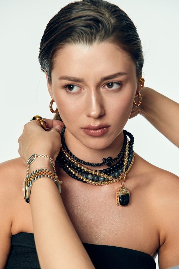 Колье Night из бусин камня