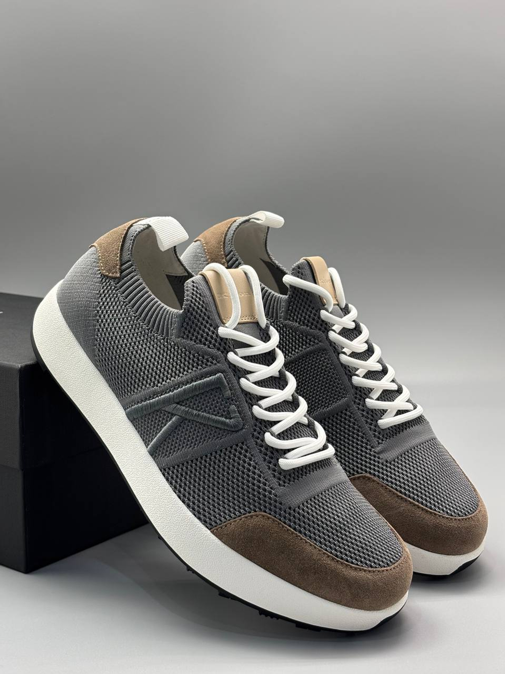 Кроссовки Kiton