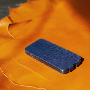 Чехол для iPhone 15 Pro Max из кожи ящерицы, синего цвета