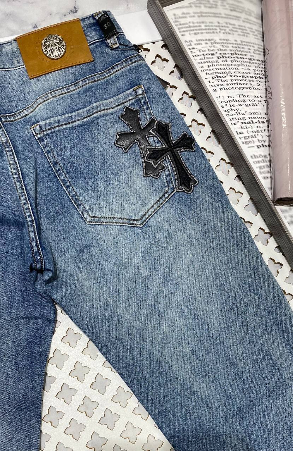 Джинсы Chrome Hearts