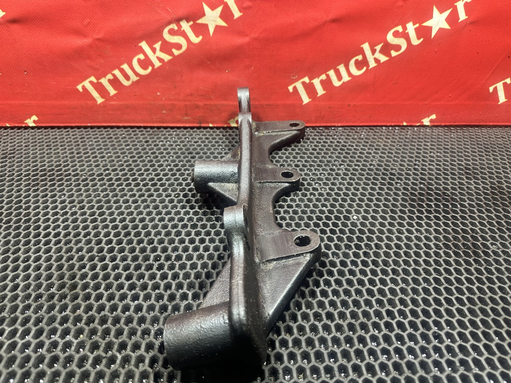 Кронштейн ящика АКБ левый 2023г