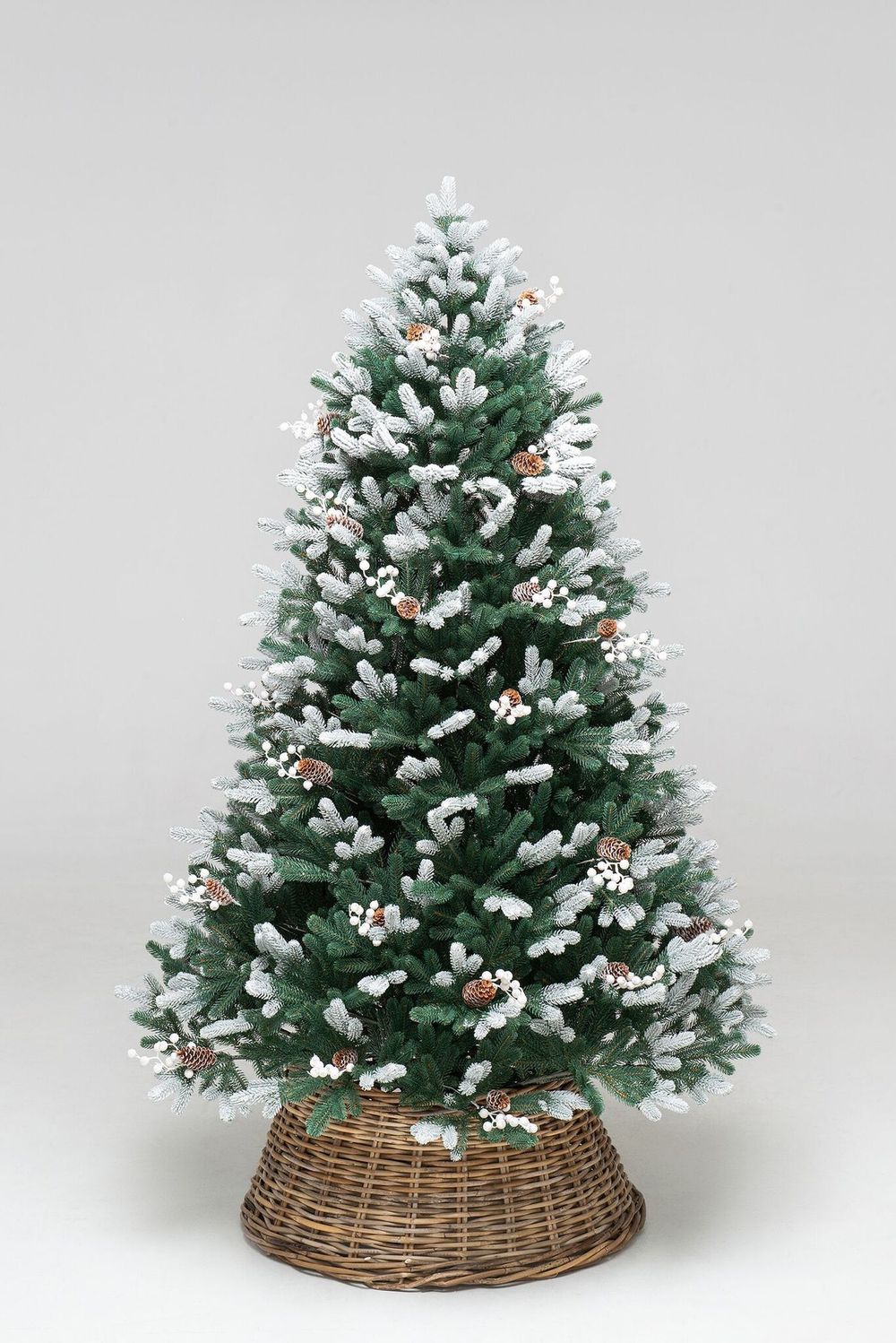 Заснеженная ель с шишками «Амелия» (литая хвоя) 240 см / 2.4 м