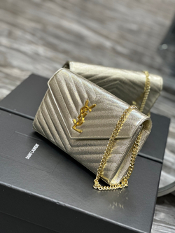 Saint Laurent WOC 22 cm