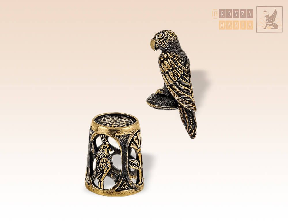 наперсток Попугай