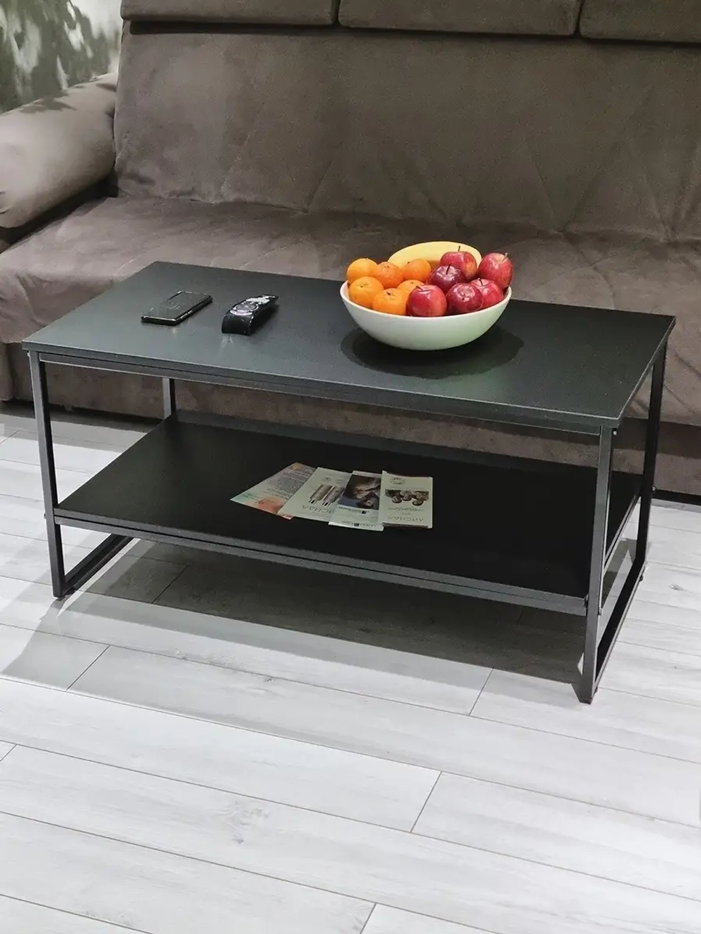 Стол журнальный с полкой