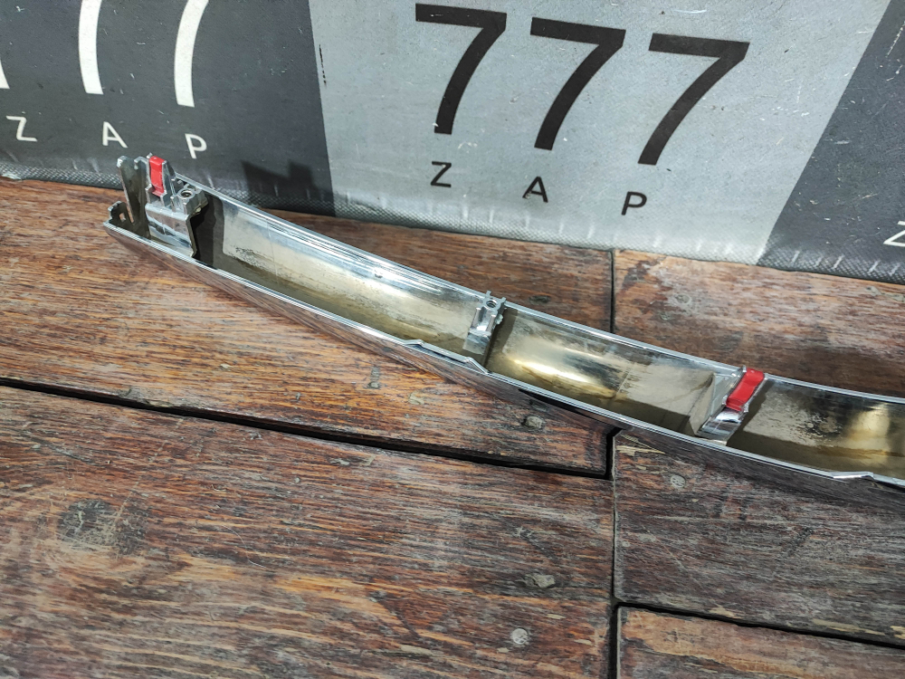 Молдинг решетки радиатора правый Mazda CX-5 2 (KF) 21-25 Б/У Оригинал KSD4507J0