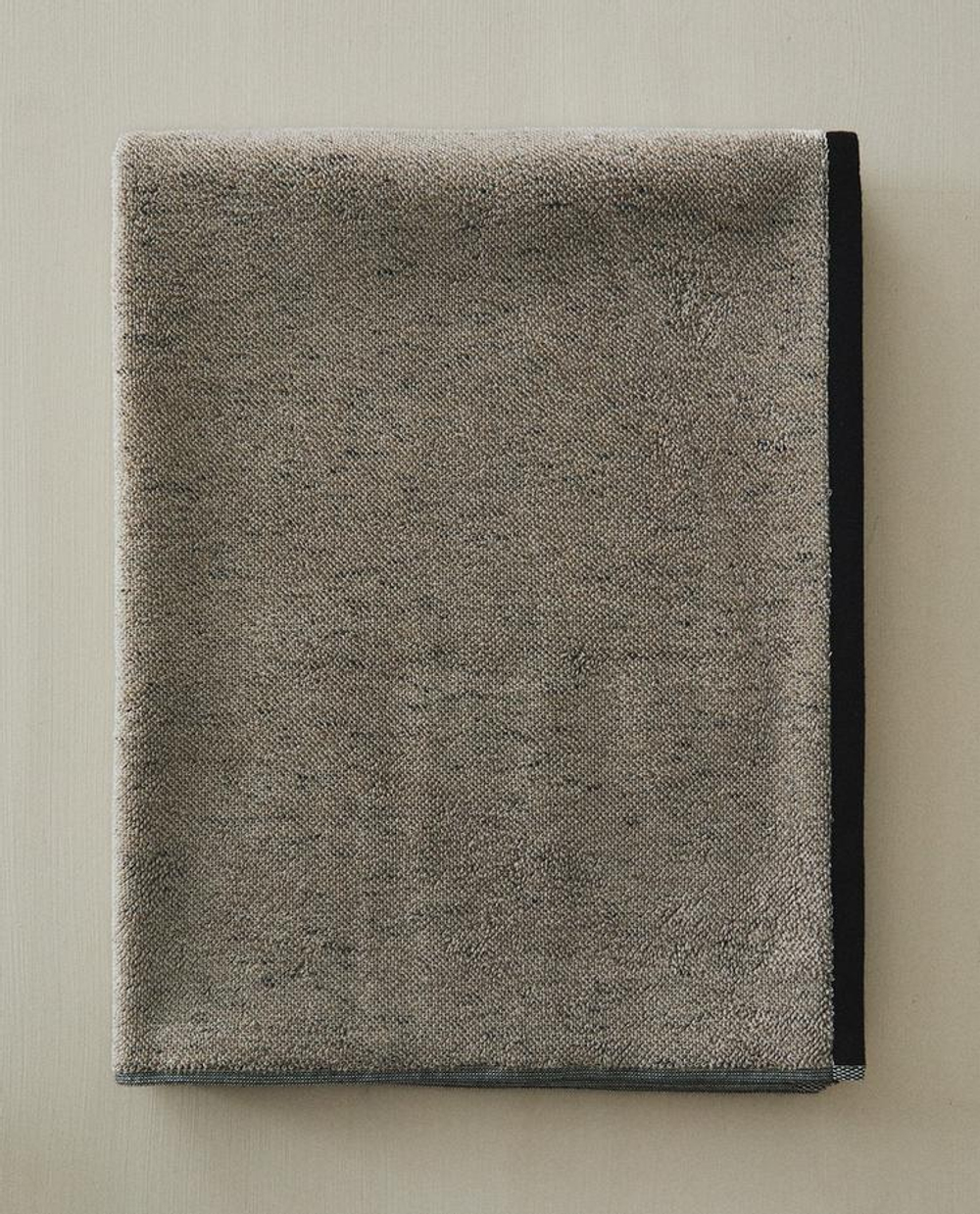 ZARA HOME БАННОЕ ПОЛОТЕНЦЕ С МЕЛАНЖЕВЫМ ЭФФЕКТОМ, ЧЕРНЫЙ